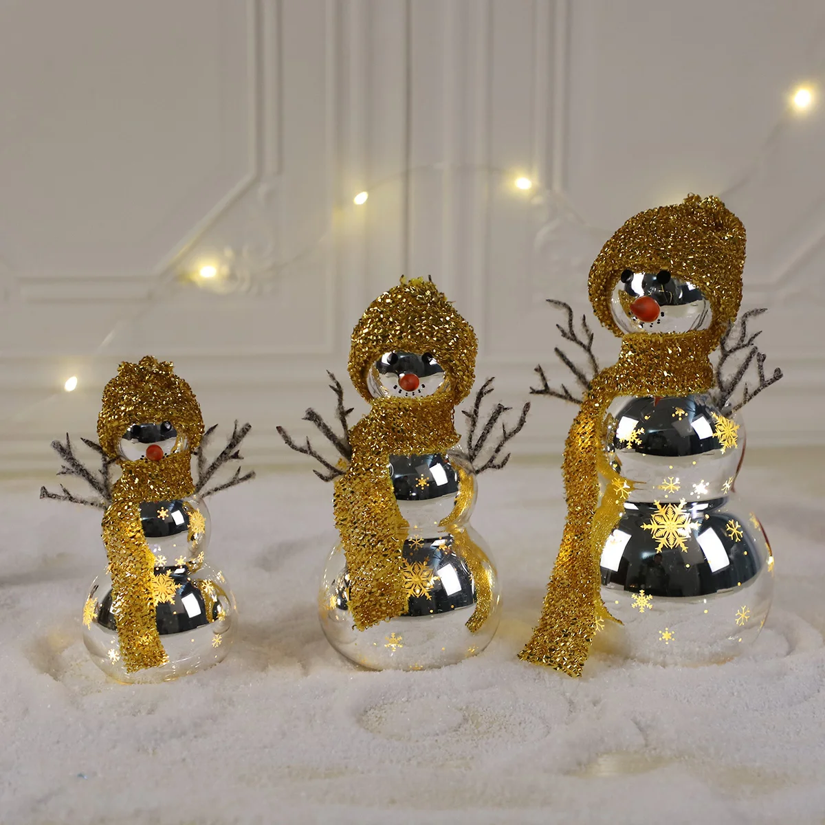 Factory Direct Sell Silver Coating Outside Hand Painted Matte White Blown Glass Snowman Figurines String Lights