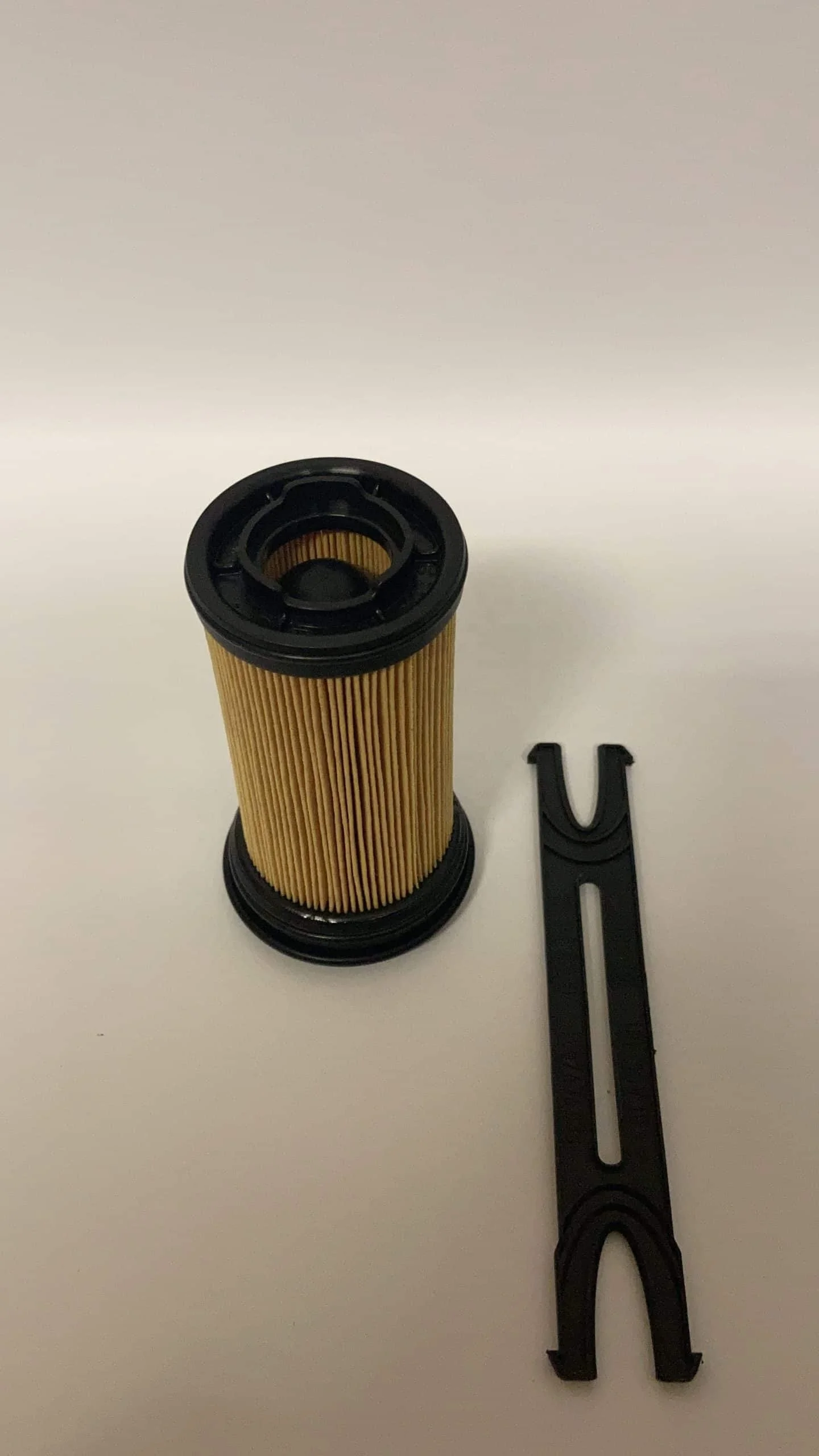 Urea Filter Element UF101 47364243 8981694030 81.15403-6161 Urea Filter Element UF101 47364243 8981694030 81.15403-6161