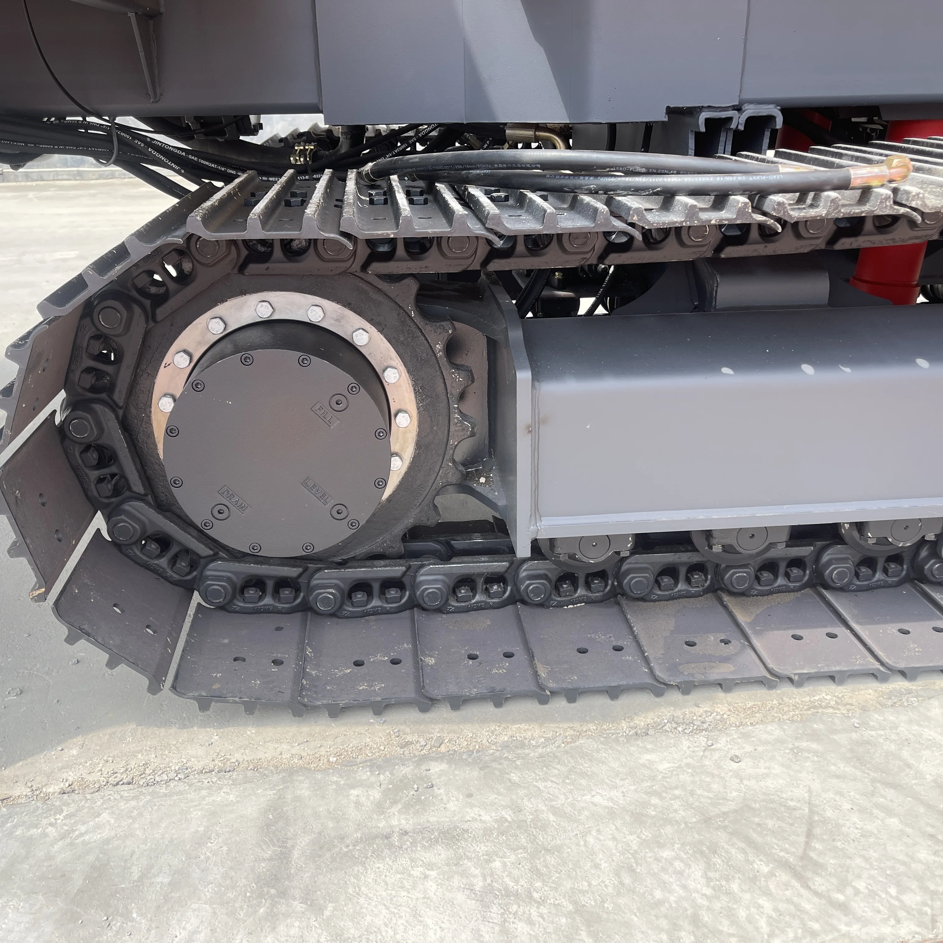 Free Shipping Morooka 6 Tons Capacity Mini Crawler Dumper Tracked Dumper Price MST-1500 Full Rubber Mini Crawler Dumper Price