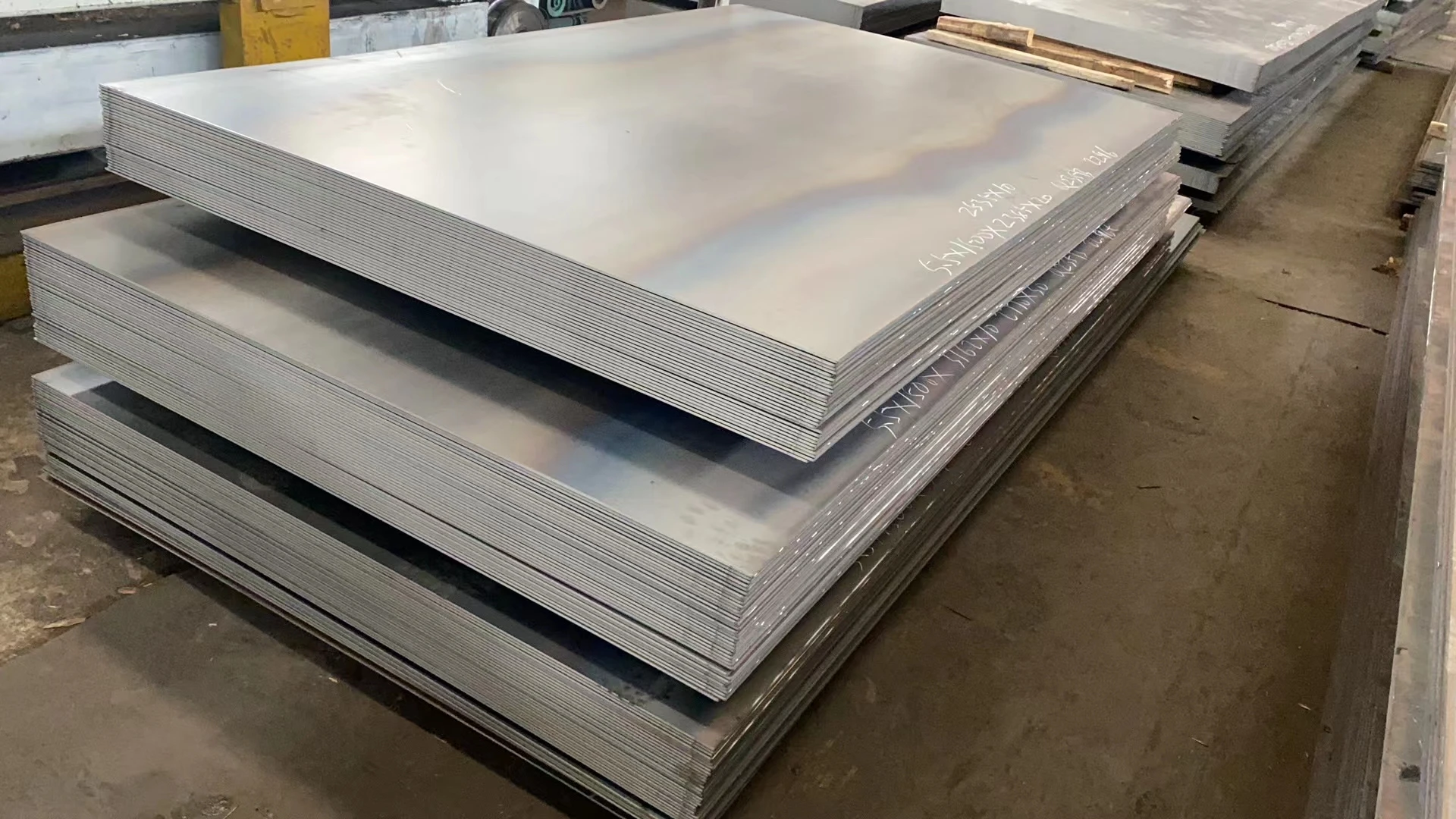 High Quality Sheet Mediumthickness Astm A36 Steel Plate For