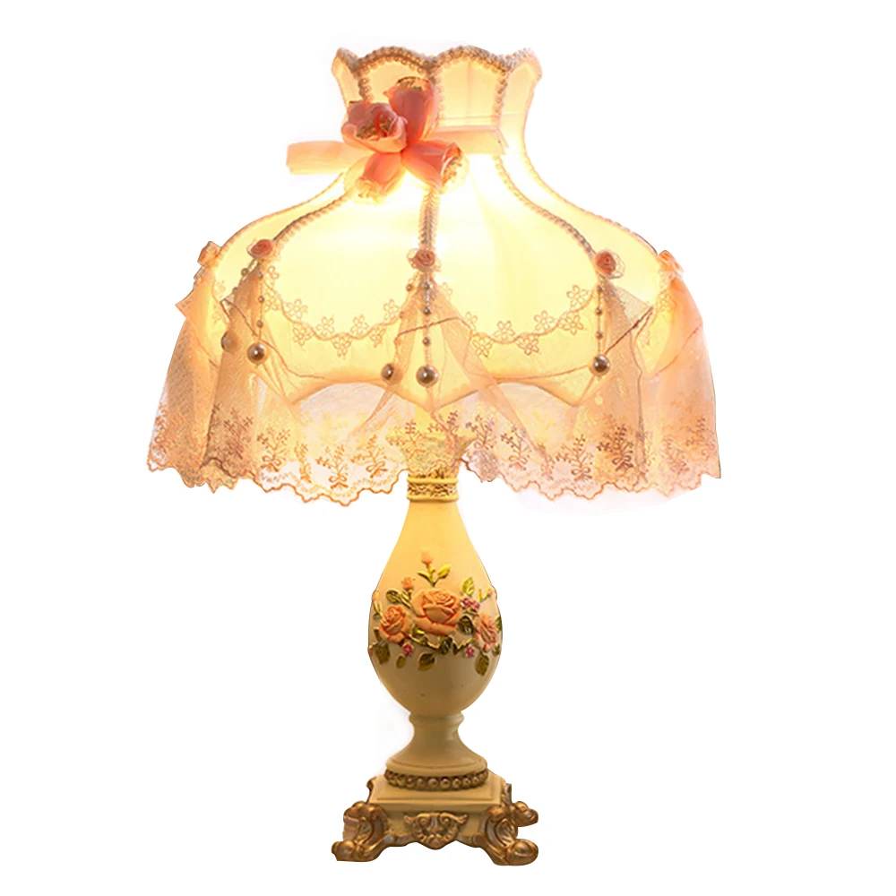 European Style Table Lamp Bedroom Bedside Desk Light Resin Table Lamp Wedding Decoration Fabric table lamp