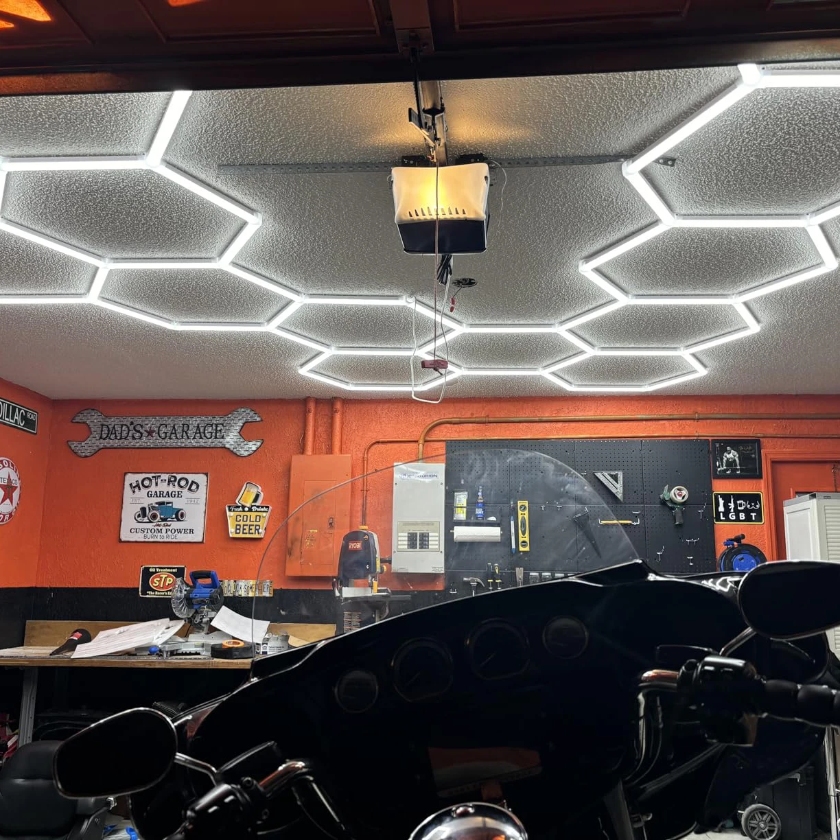 Led Hexagon Panel Ceiling/wall Light For Studio & Workshop White ...