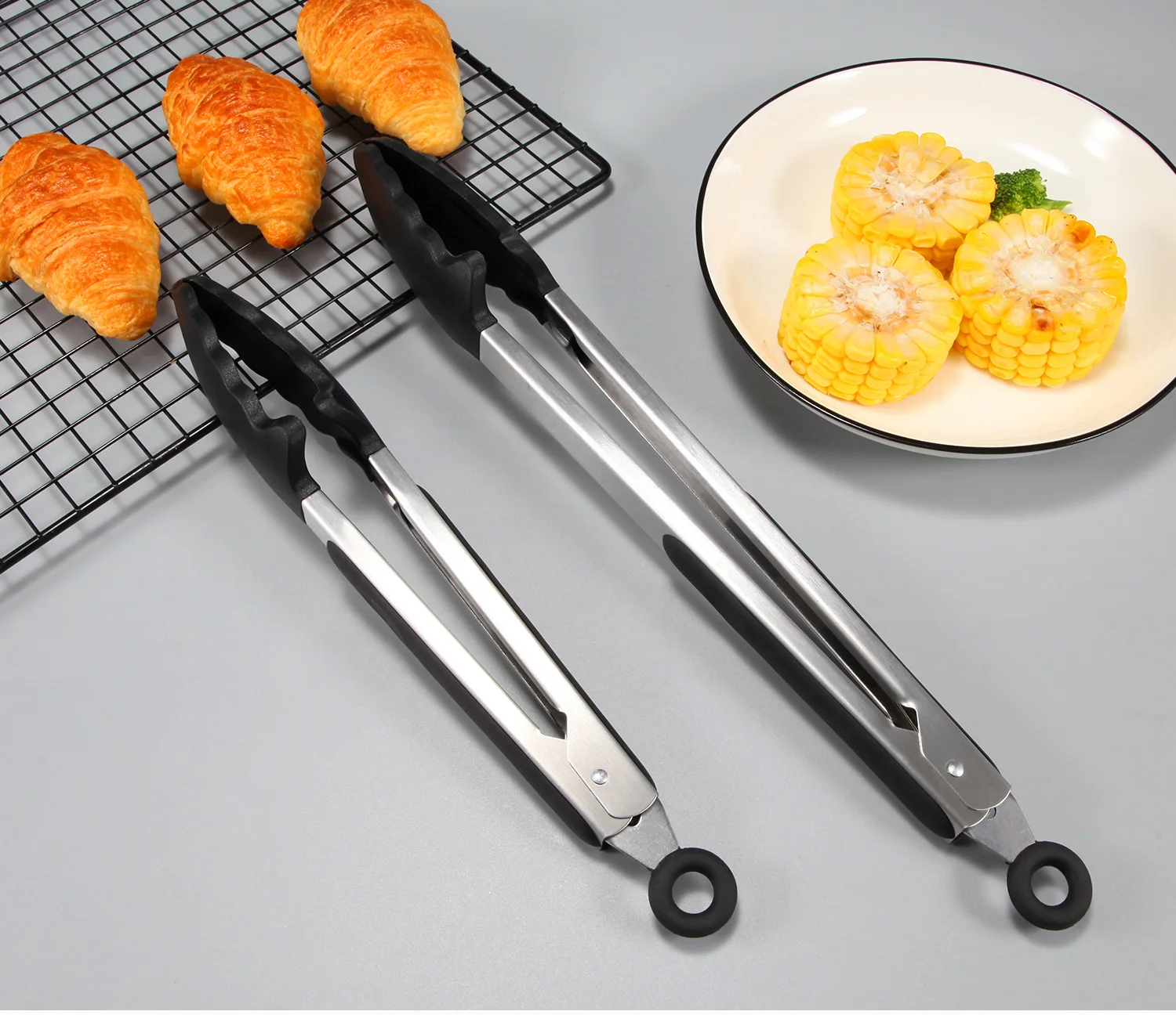 Hot Sales Stainless Steel Food Tongs With Silicone Tips Heat Resistant Barbecue Grill Kitchen BBQ Tongs details