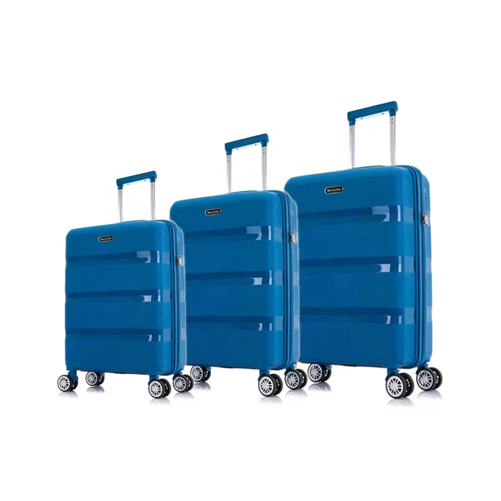 28 lightweight suitcase Clearance