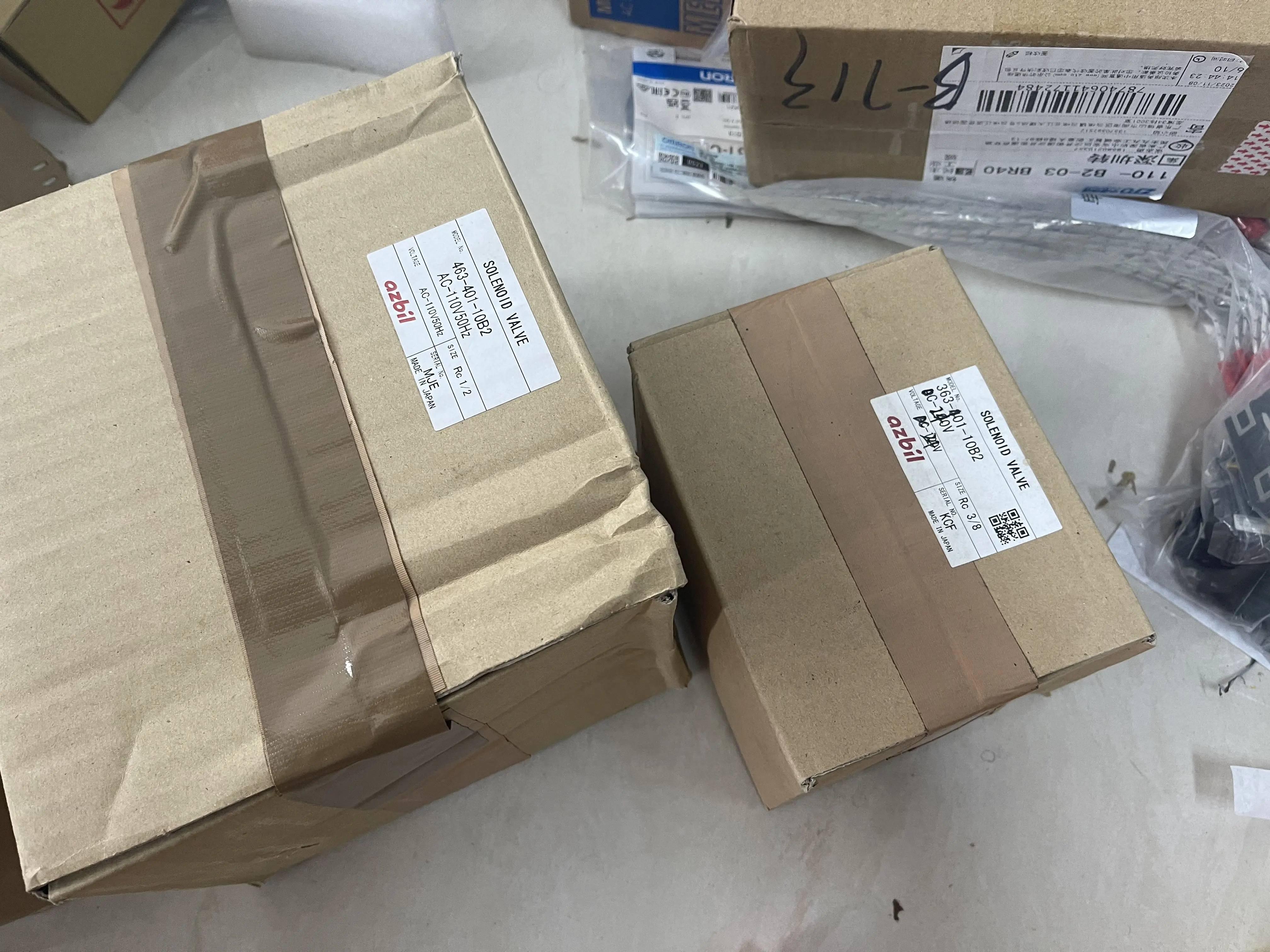 Azbil Solenoid Valve 463-401-10B2 AC-110V50Hz