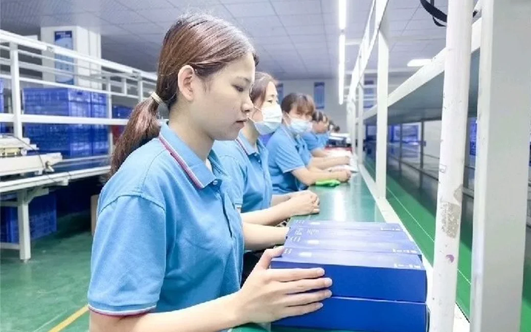Dongguan Yiji Adult Products Co., Ltd. 3