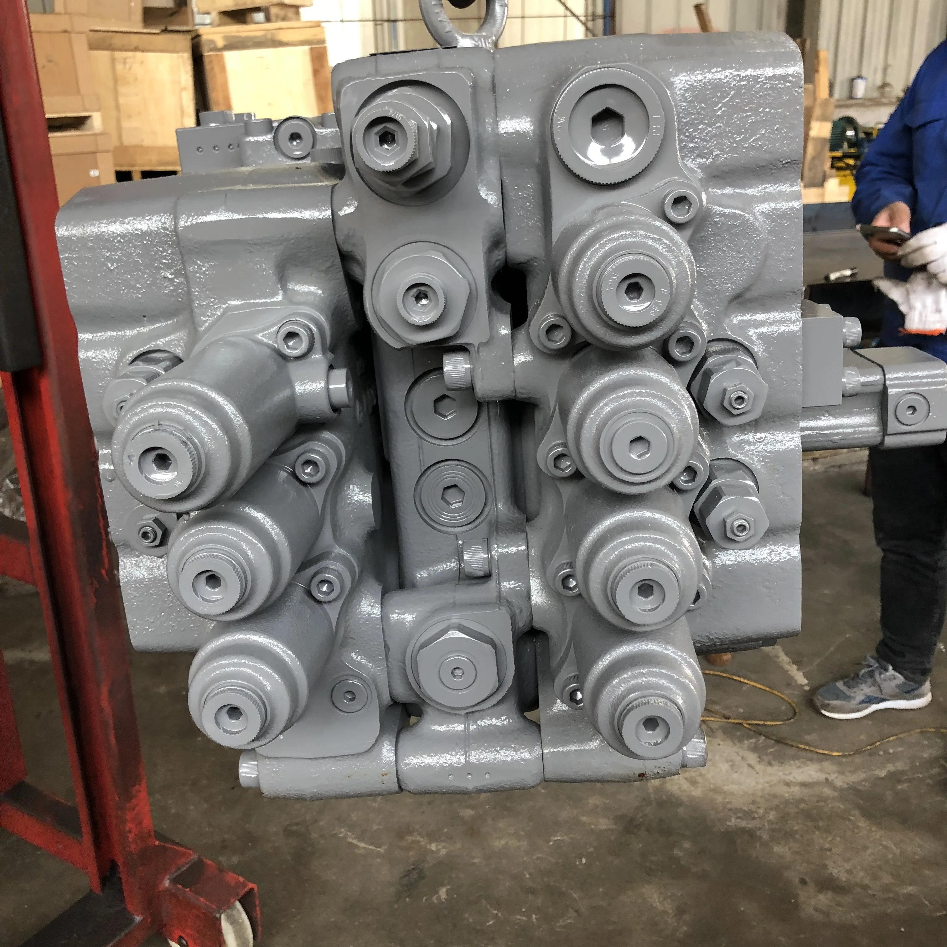 ハル290 High-quality Hydraulic Main Control Valve for Volvo EC290B