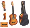 Chitarra e zaino arancione