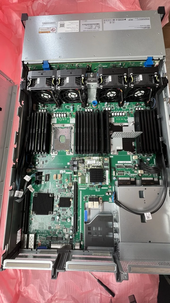 Serwer Huawei xFusion 5885H V7 Quad Intel Xeon Gold DDR5 Enterprise do montażu w szafie serwerowej do obciążeń o znaczeniu krytycznym