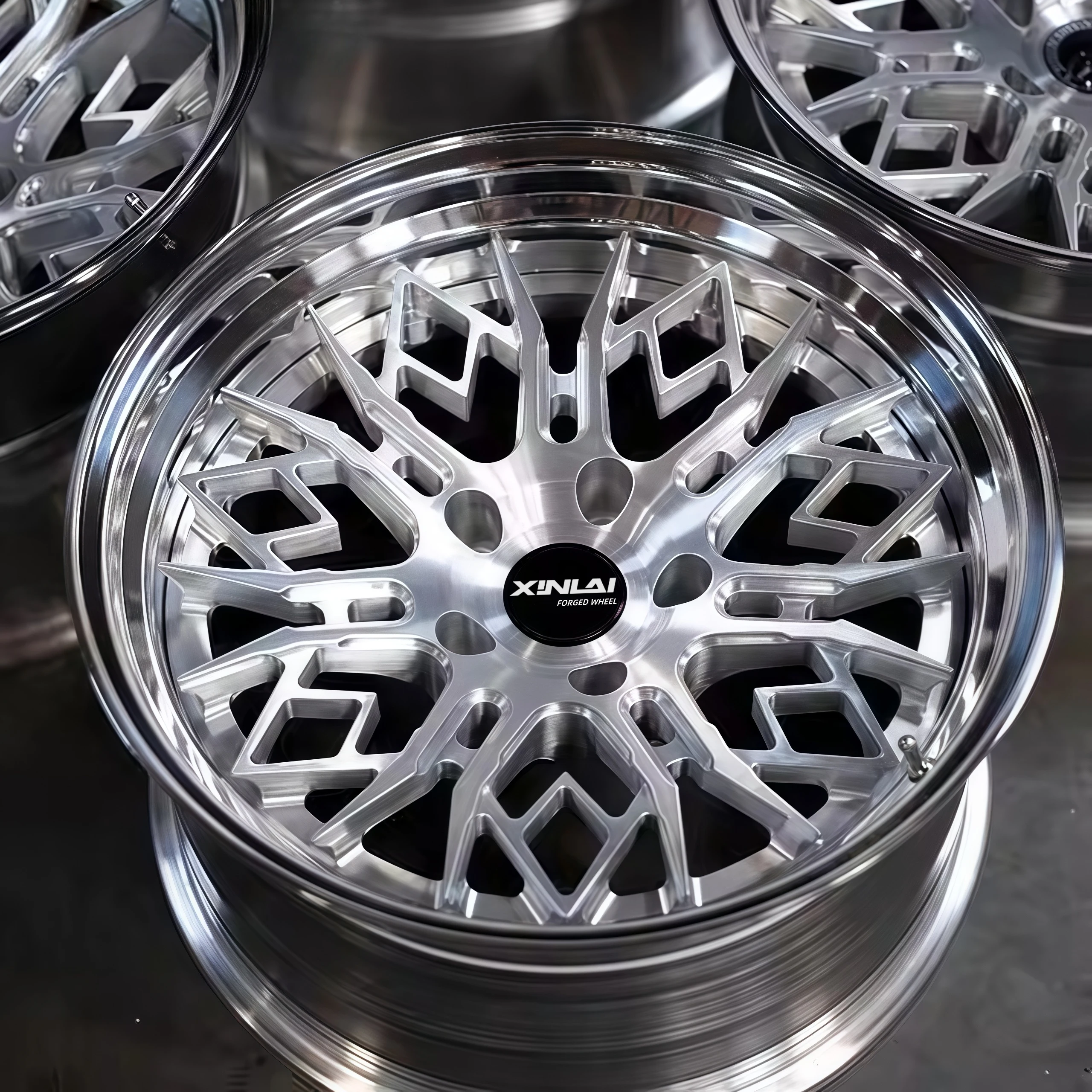 XINLAI Forged Design 3-piece 16-26 Inch 5x114.3 5x130 5x127 Custom Aluminum Alloy Rims for Luxury Car Wheel Mercedes C8 Ferrari - Image 5