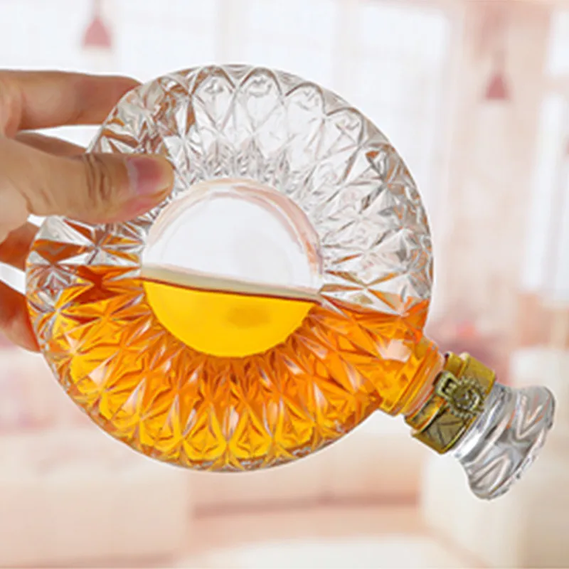 750ml High Quality Standard Unique Shape Fancy Cherry Wine Glass Bottle for Liquor Wholesale in Europe