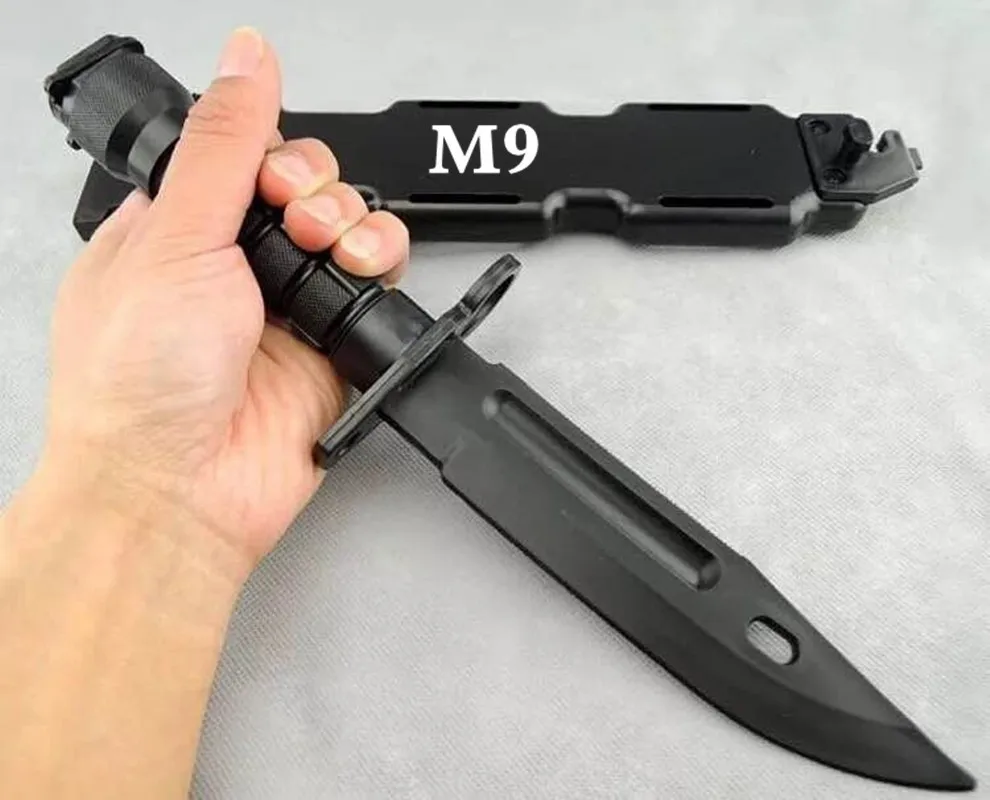Hot Tactical Rubber Tapping M9 Multifunctional Combat Outdoor Tactical Knife Plastic Toy Knife
