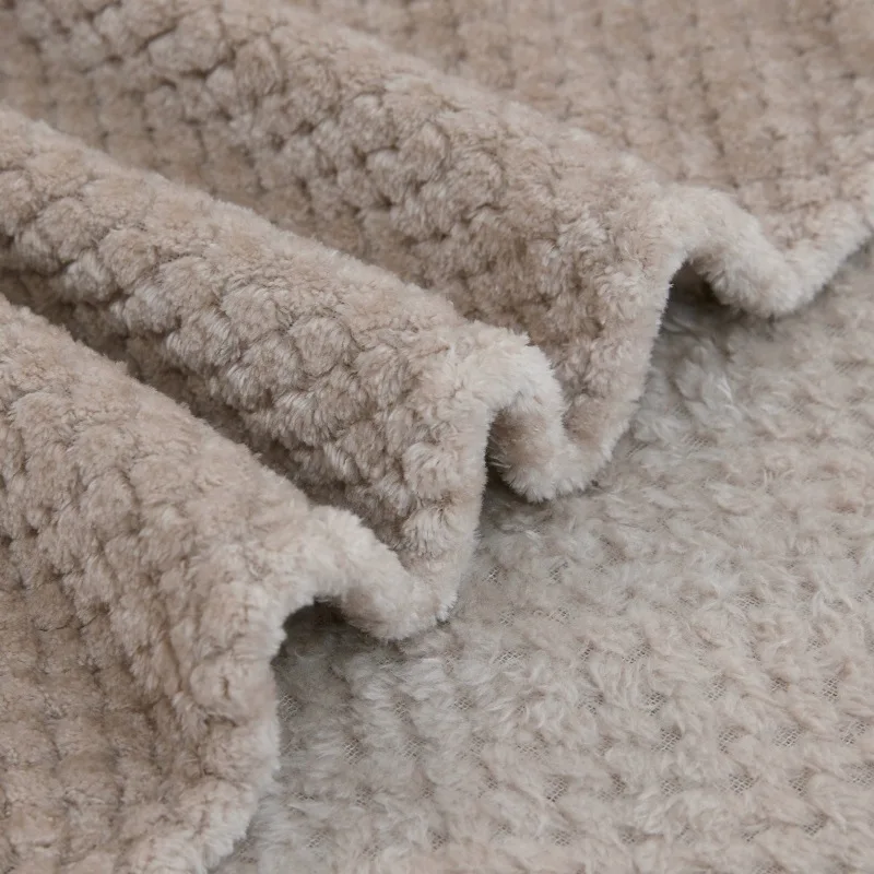100% Polyester Soft Flannel Blanket Simple Plain Color Thicken Warm Knitted for Sofa Bed Wearable Portable with Vintage Pattern