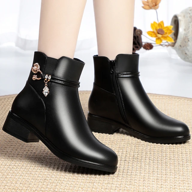 Source factory custom all kinds of women's shoes winter boots warm cotton shoes platform flat shoes