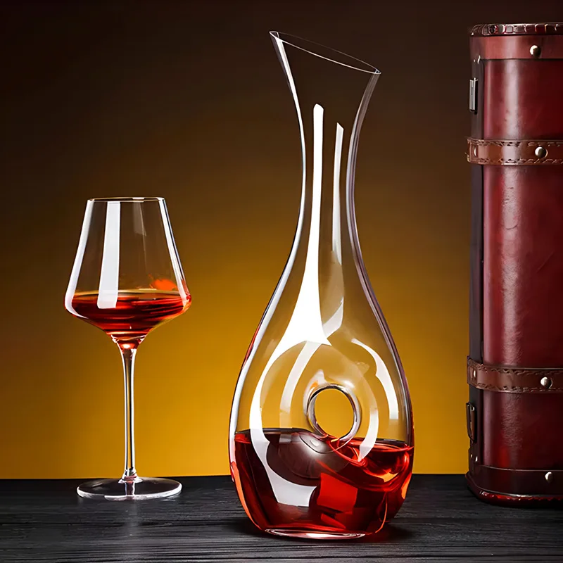 European-Style Lead-Free Crystal Decanter Set Modern U-Shaped Wine Jug with Clear Glass for Whiskey or Whisky Wine Suit Gift