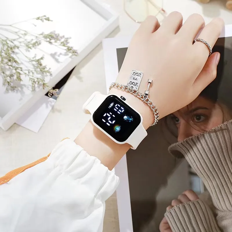 Модные спортивные цифровые часы для мальчиков и девочек пластиковые детские отдыха светодиодные электронные мужские