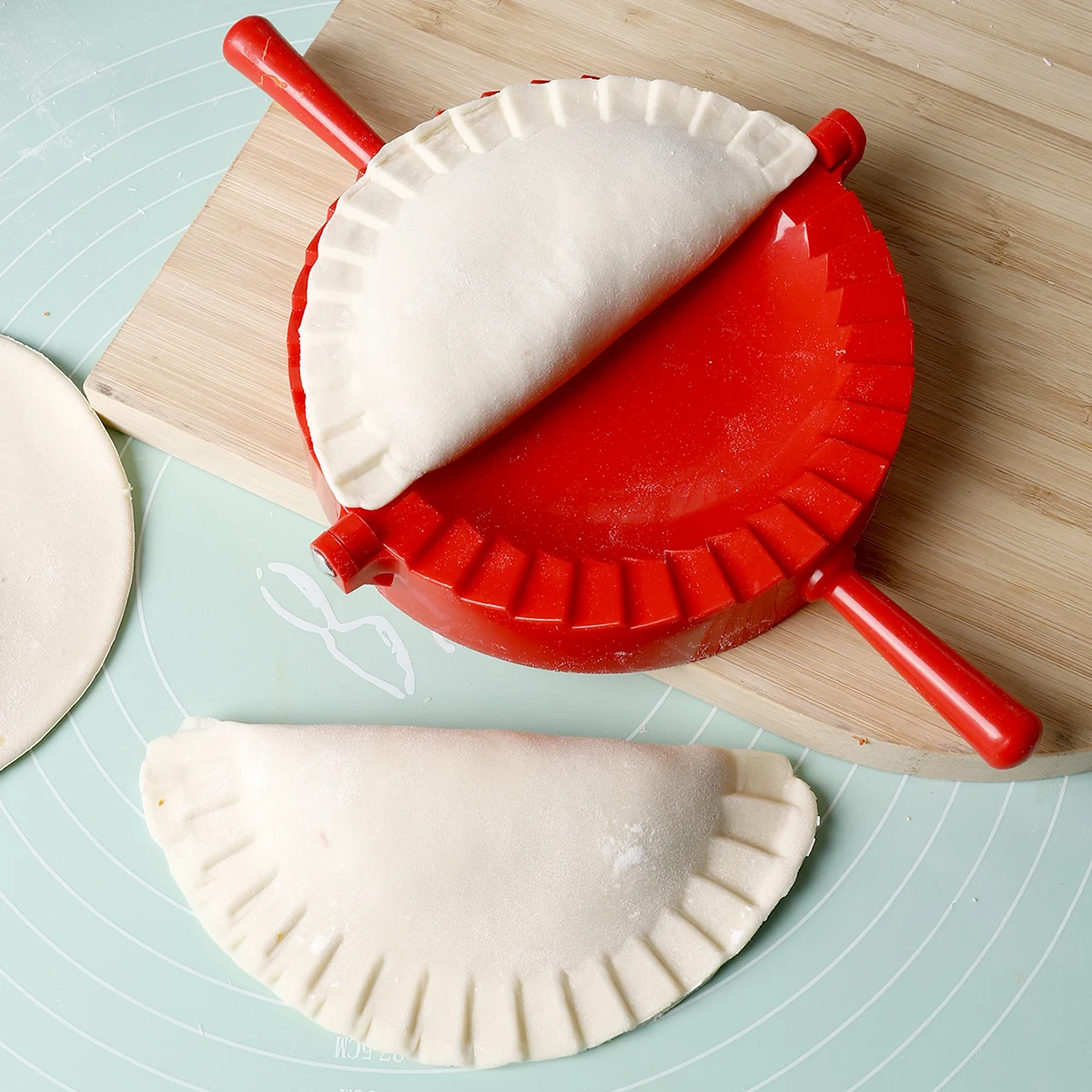 High Quality Baking Tool Dumpling Pie Maker Dumpling Making Dumpling Mould Manual Dough Press