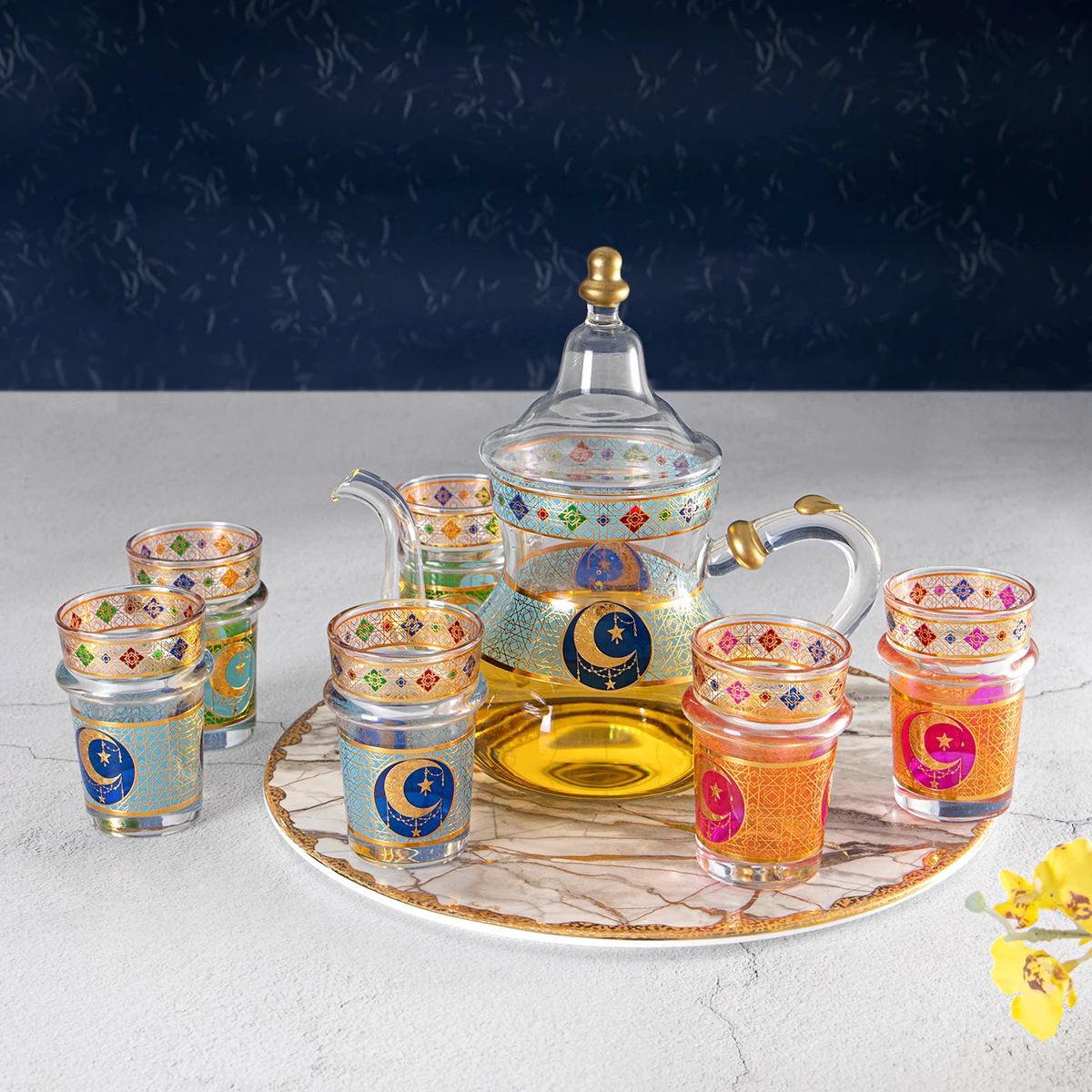 6pcs Tumble Saudi Arabic Glassware Drinking Cups Black and Gold 5oz 6oz Moroccan Tea Glasses Glass Teapot Set for Custom Gift