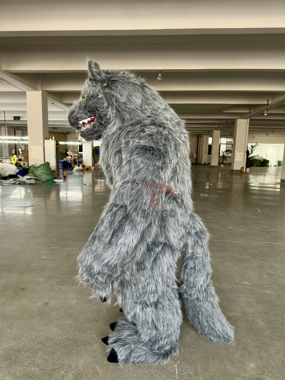 Sharp Teeth Wild Wolf Furry Mascot Costume - 2m Inflatable