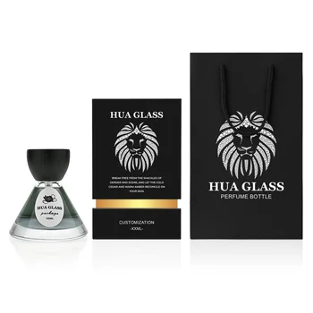 Unique Triangle Shape Custom Parfum Bottle 50ml Fragrance Special Glass Crystal Glass Minimalist Spray Bottle With Wooden Cap