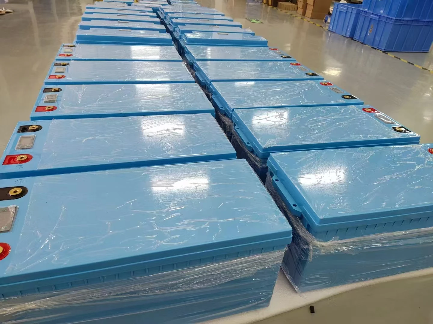 High-Power 24V 25.6V 12AH Lithium Ion Battery Pack Stock Replacement for Lead-Acid with Compatible Interface Power Supply