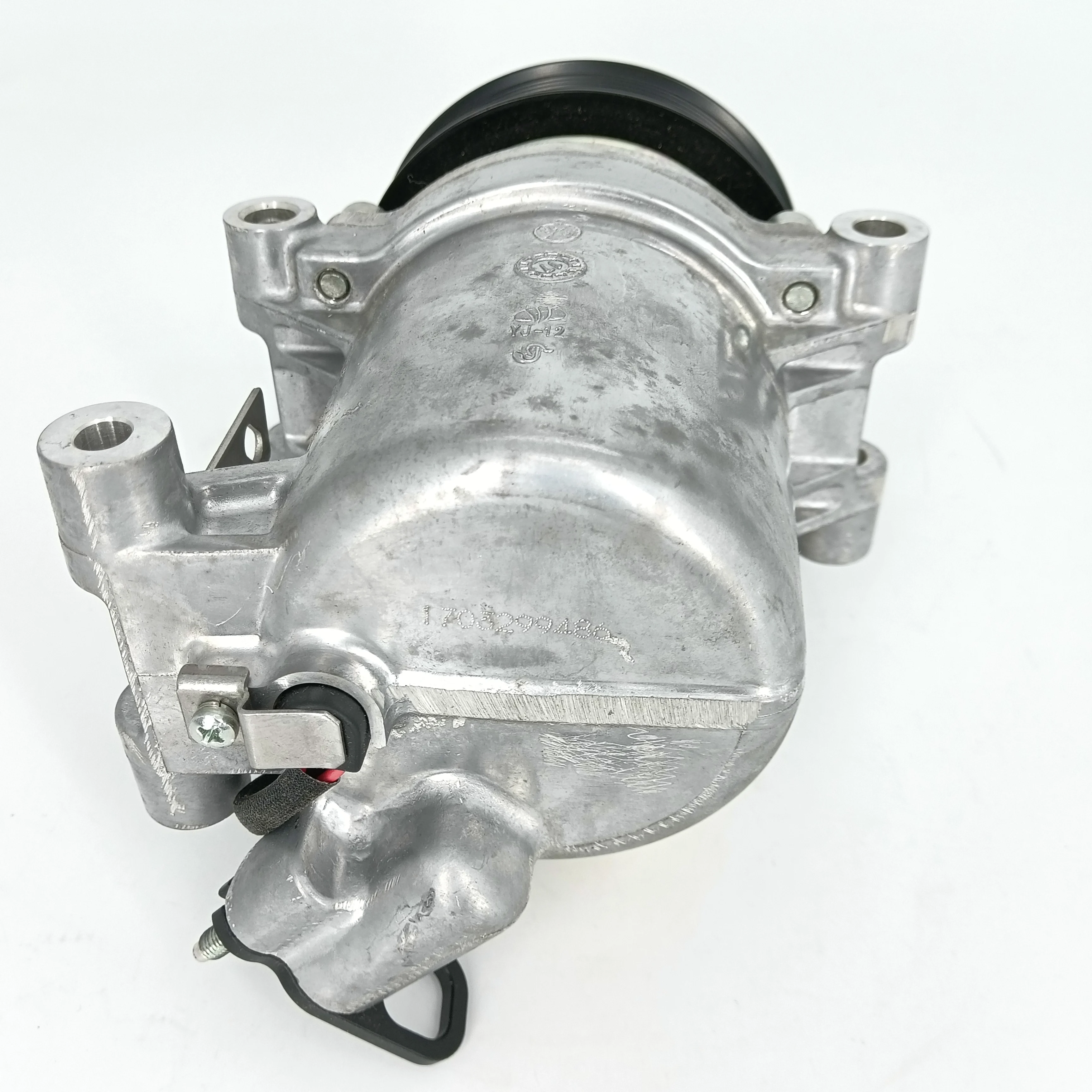 12V Air Conditioning Compressor for Citroen C3 & Peugeot 301