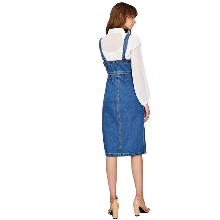 Sommerkjole til kvinner, praktisk, slankpassform, midi-lengde, knapper foran, remmer, jeansstoff, overallkjole i denim