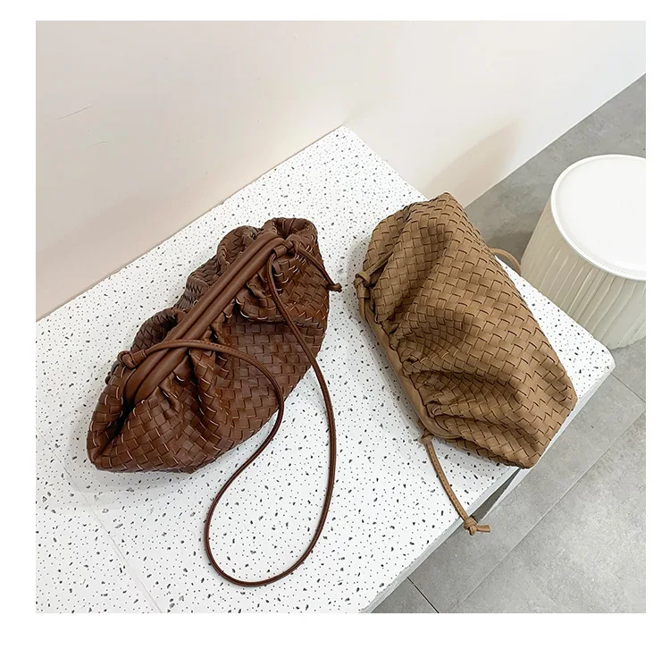 2022 Dumpling Crescent Moon Small Hand Bags Women Tote Bag Clutch Crossbody Bag