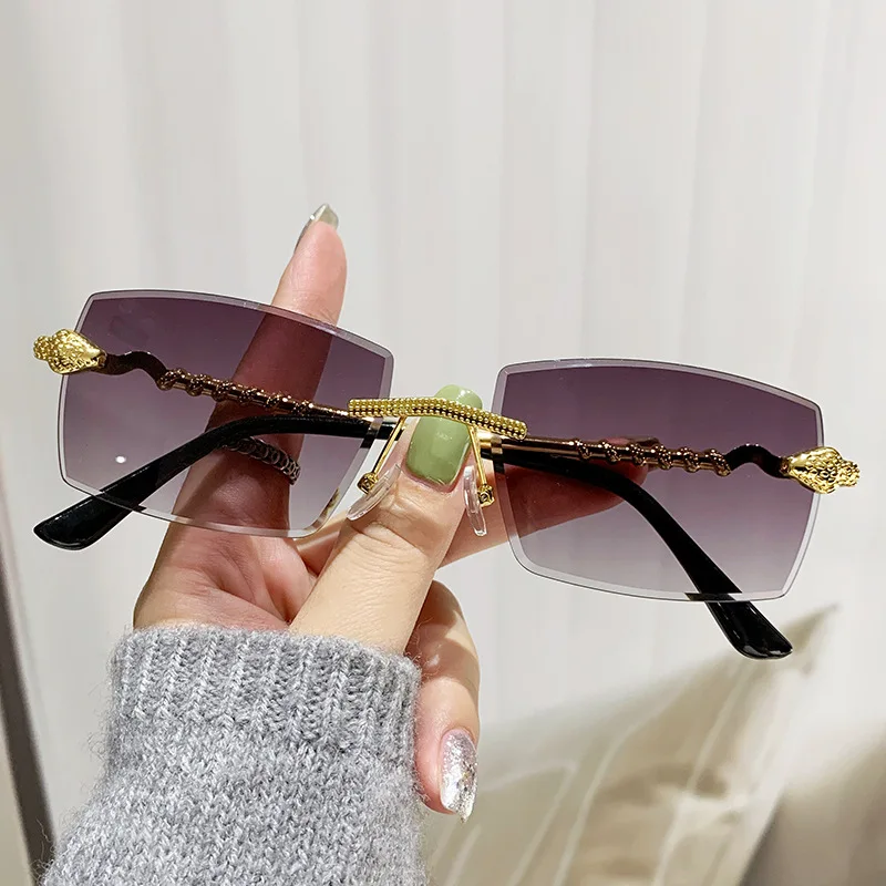 2024 Chic Rimless Rectangle Sunglasses - Fashionable & Durable display picture 3