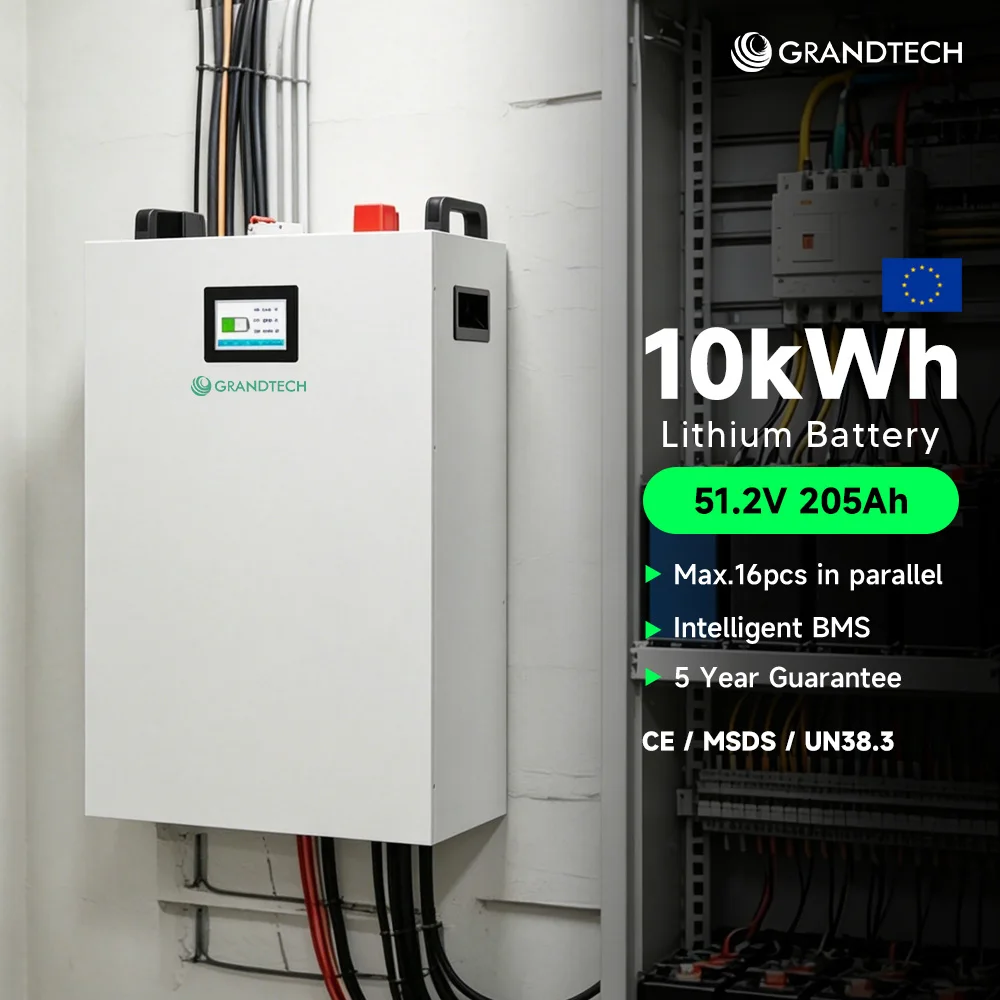Batteria LFP touchscreen da 10 kWh, 20 kWh, 30 kWh e 60 kWh, batteria LiFePO4 impilabile da 48 V per accumulo solare, montaggio a parete con sistema di gestione della batteria (BMS)