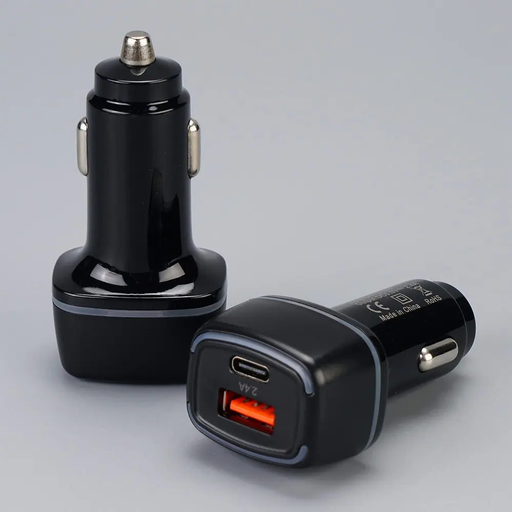  1 USB-A + 1 USB Type-C Black With Indicating Light Square Car charger DC12V-24V 3071