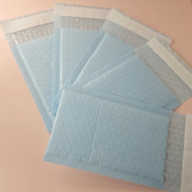 Custom Logo Printed Heavy-Duty Aluminum Film Bracket Moisture-proof Matte Bubble Mailer with Color Customized Packaging
