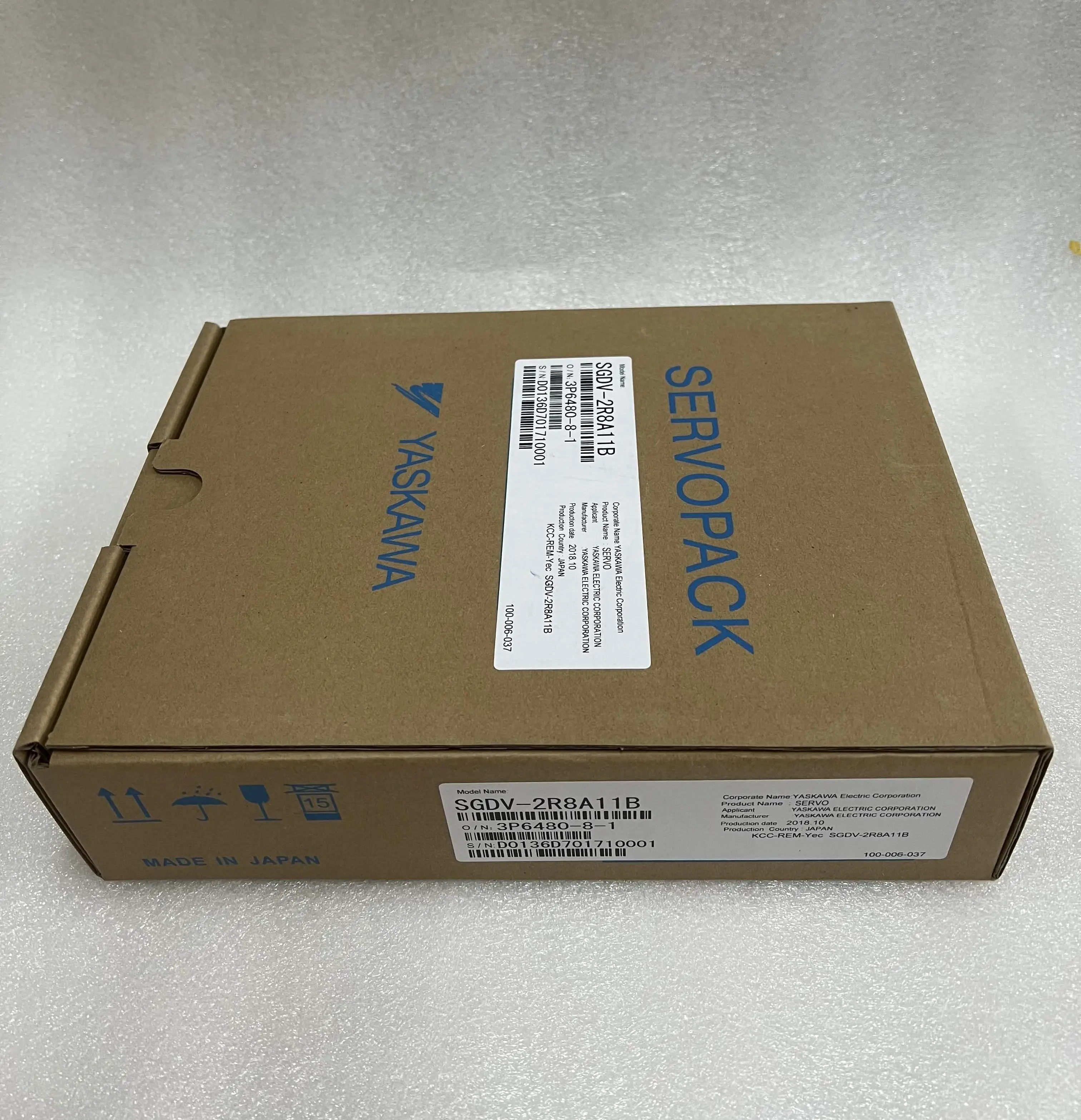 Yaskawa Servopack Servo Drive SGDV-2R8A11B