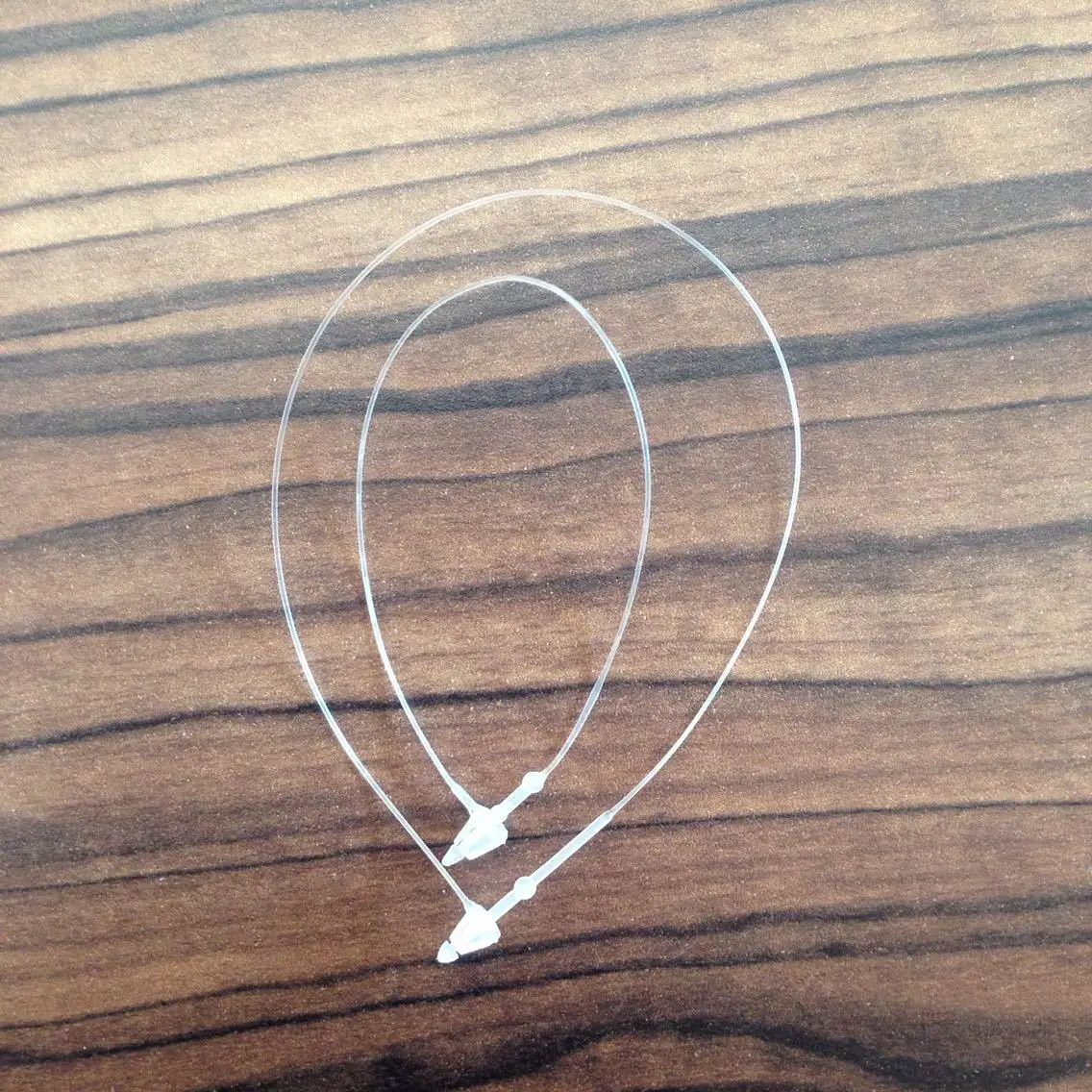 Plastic Fastener Hang Tag Snap Lock Pin Loop For Clothing Clear And