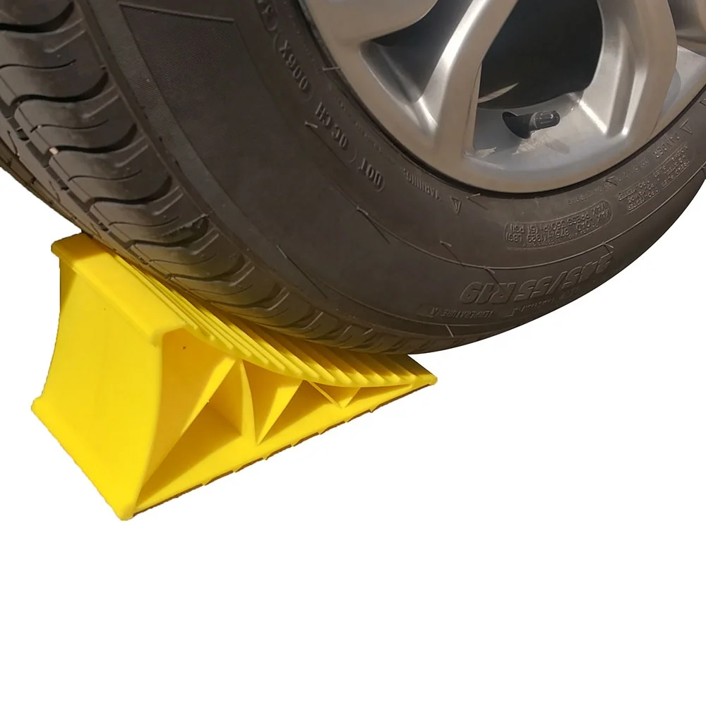 Vehicle Wedge Design Non- Slip Wheel Chock Without Rope Outdoor Load Bearing Vehicle Wheel Chock Stopper