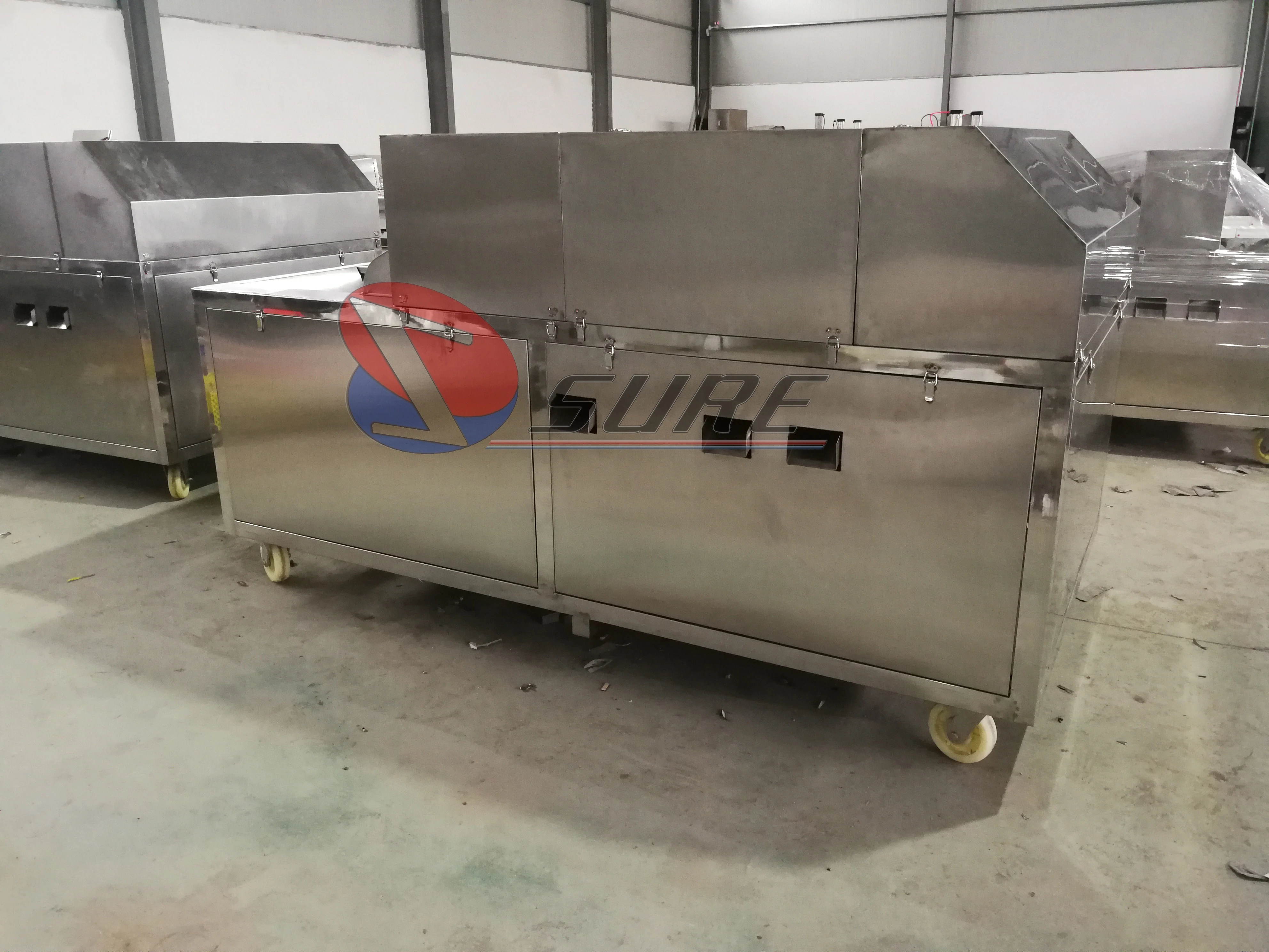 Dates Syrup Making Machine Automatic Yellow Peach Core Pitting Machine Dried Apricot plum Prunes Cutting Kernel Removing Machine