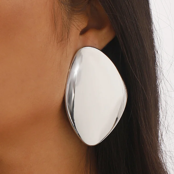2024 Fashion Jewelry Wholesale New Exaggerated Trend Pebble Shaped Smooth  Earrings Punk Geometric Irregular Big Metal Earrings