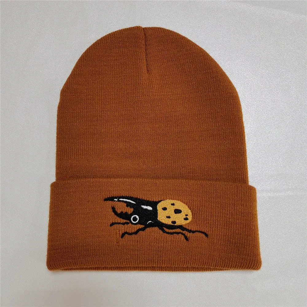 2400~embroidered logo solid color beanie main image 0