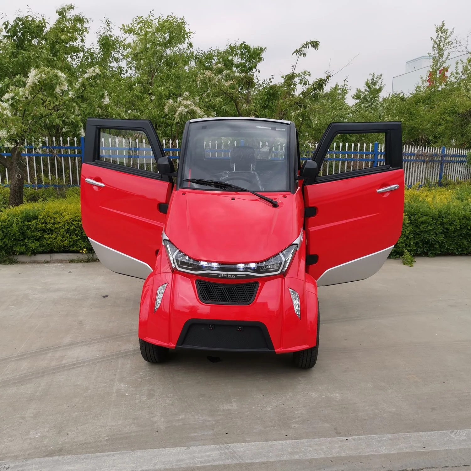 Подержанные автомобили по самой низкой цене, произведенные в Китае, одобрены сертификатом EEC