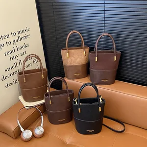 Premium Women's Messenger Bag with Zipper Closure Lightweight PU Leather Pine Marten-Print Spacious Design for Daily Use