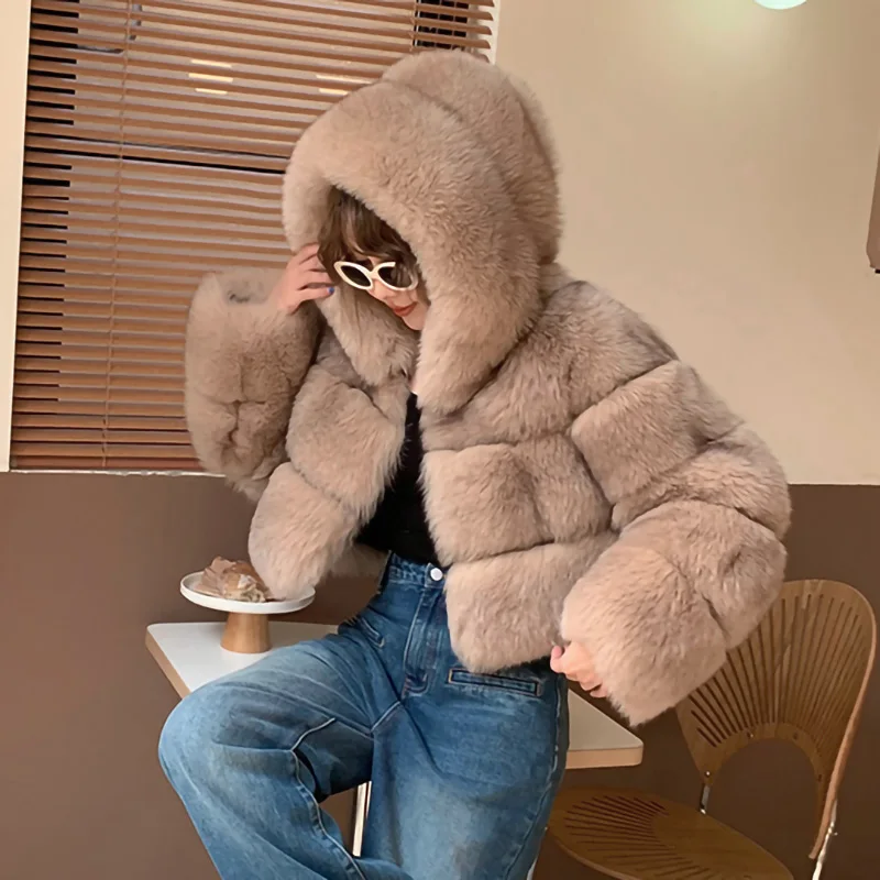 Wholesale Winter Warm Genuine Fur Jacket Cropped Luxury Real Fox Fur Coats  Women