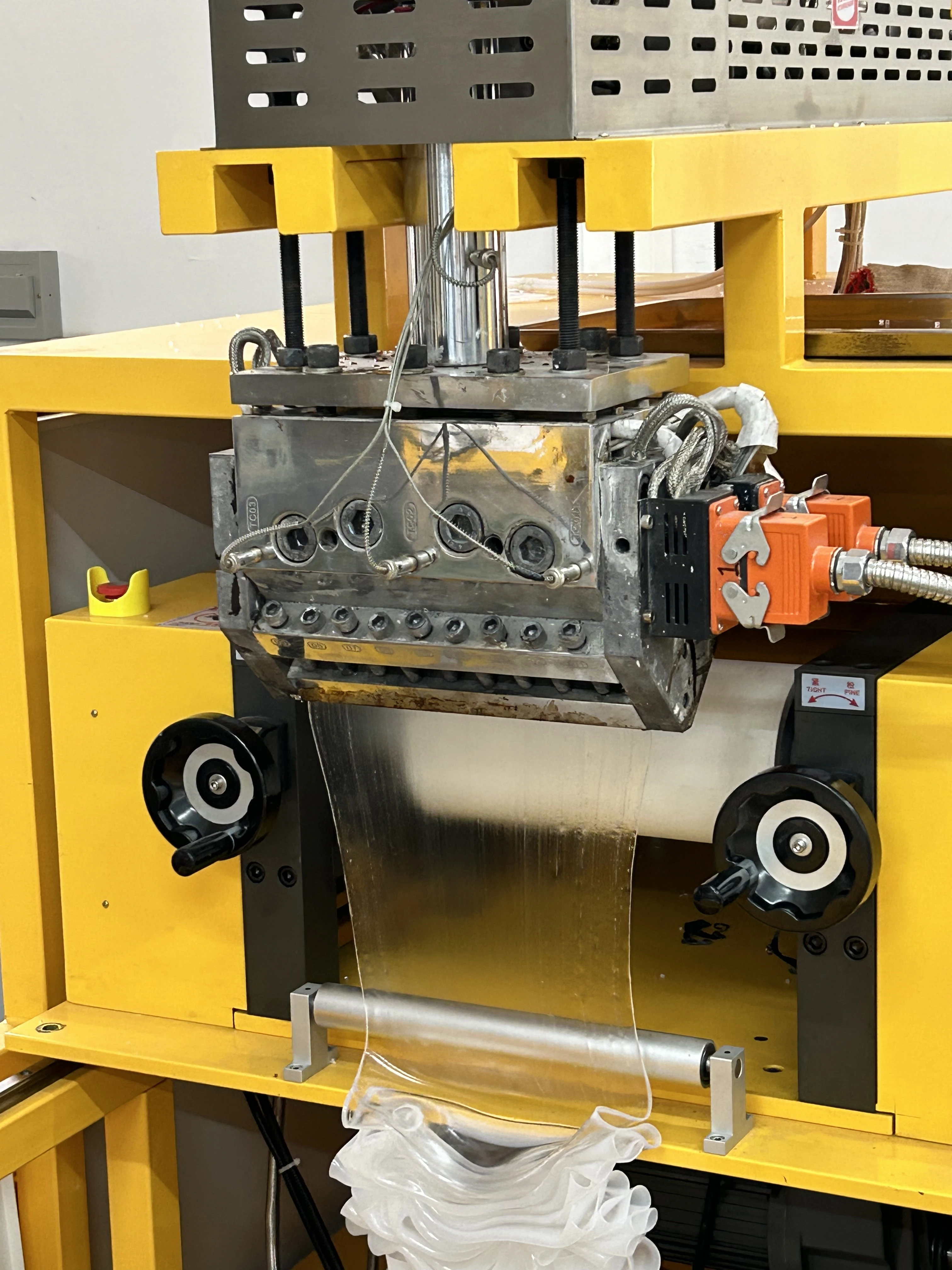 Three Roll Calender Experimental Casting Machine Film Machine Prototype