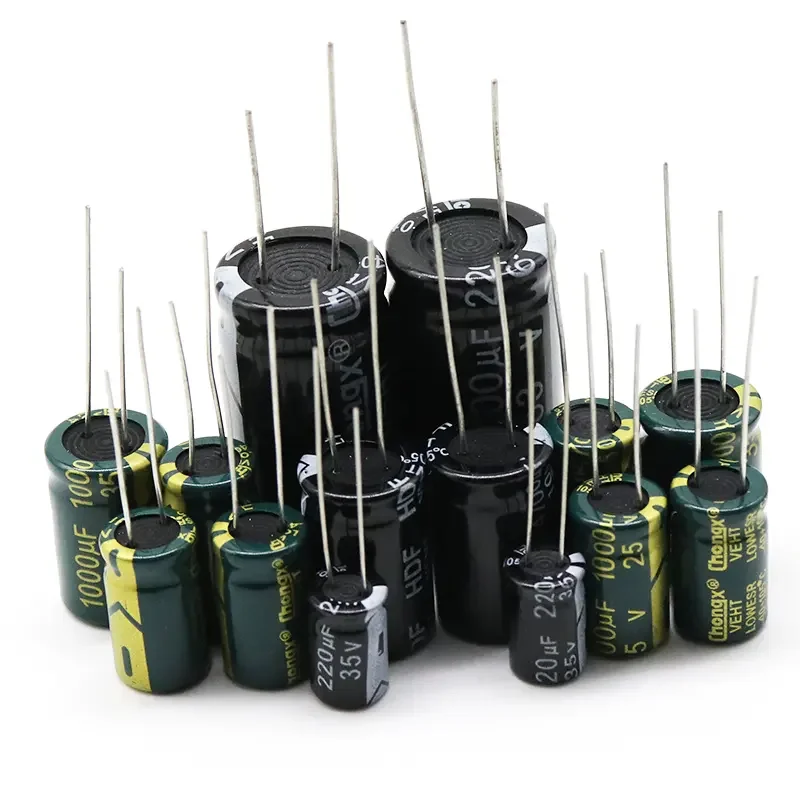 Wholesale Capacitor 16V 25V 35V 100V 470UF 100uf 1000uf 2200UF electronic component DIP Aluminum Electrolytic Capacitor