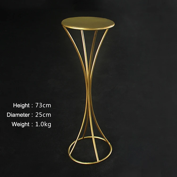 gold stand 3.jpg
