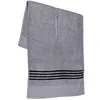 Gris con rayas negras