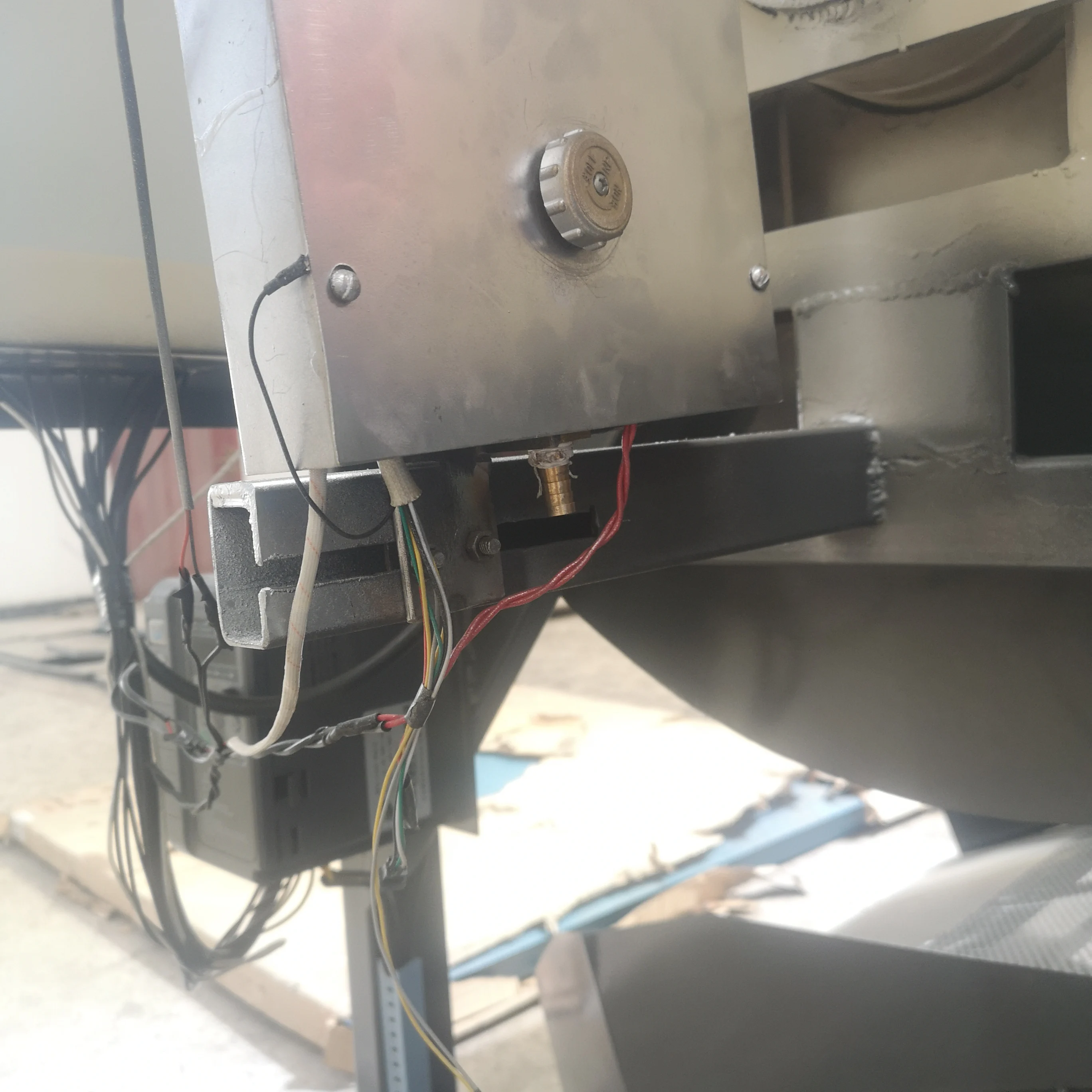 Used Components Dismantle Machine Used Circuit Board Dismantling Machine PCB Motherboard E Waste Recycling Plant Machine