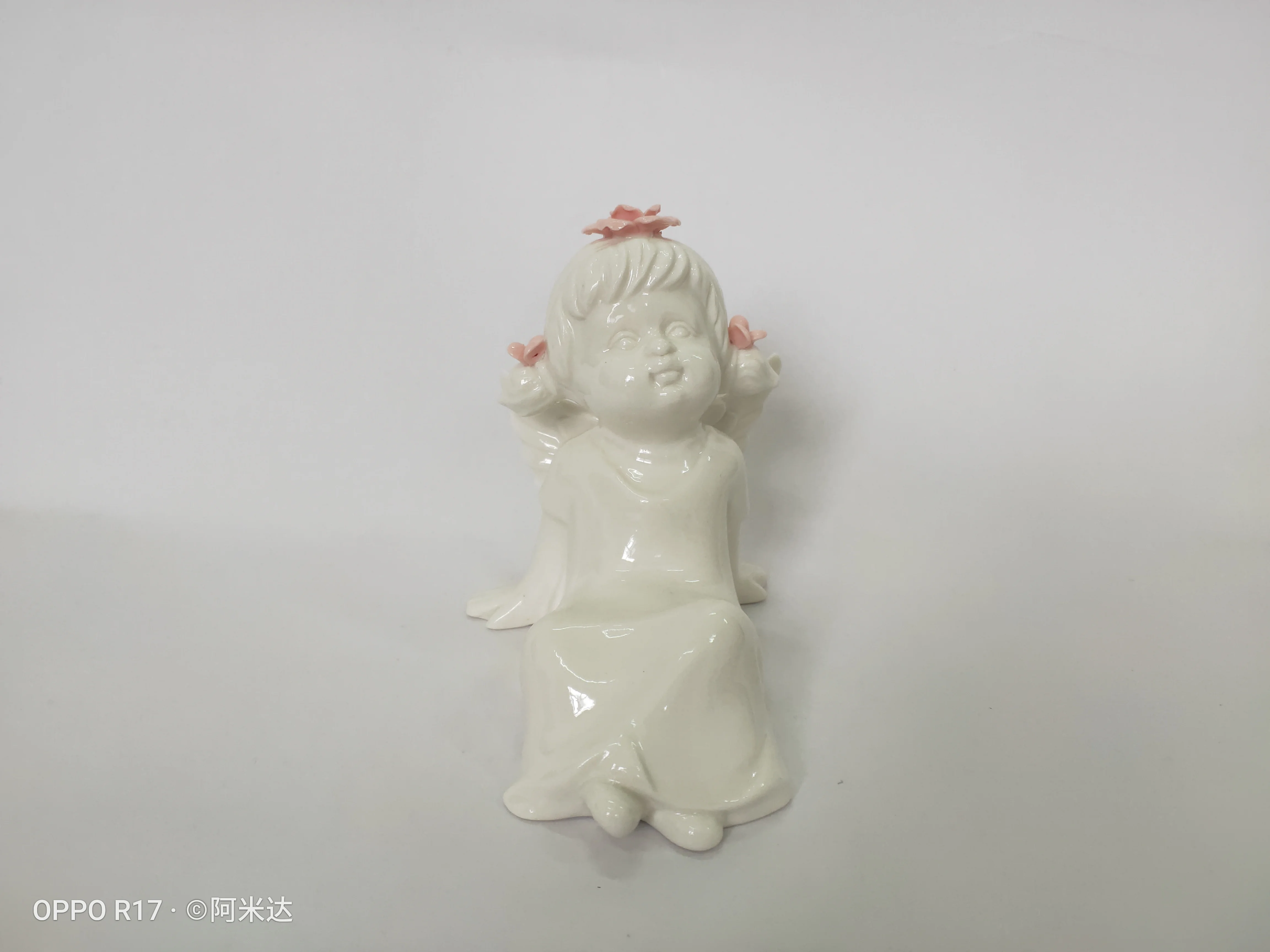 Фарфоровые статуэтки ангелов расписанные вручную