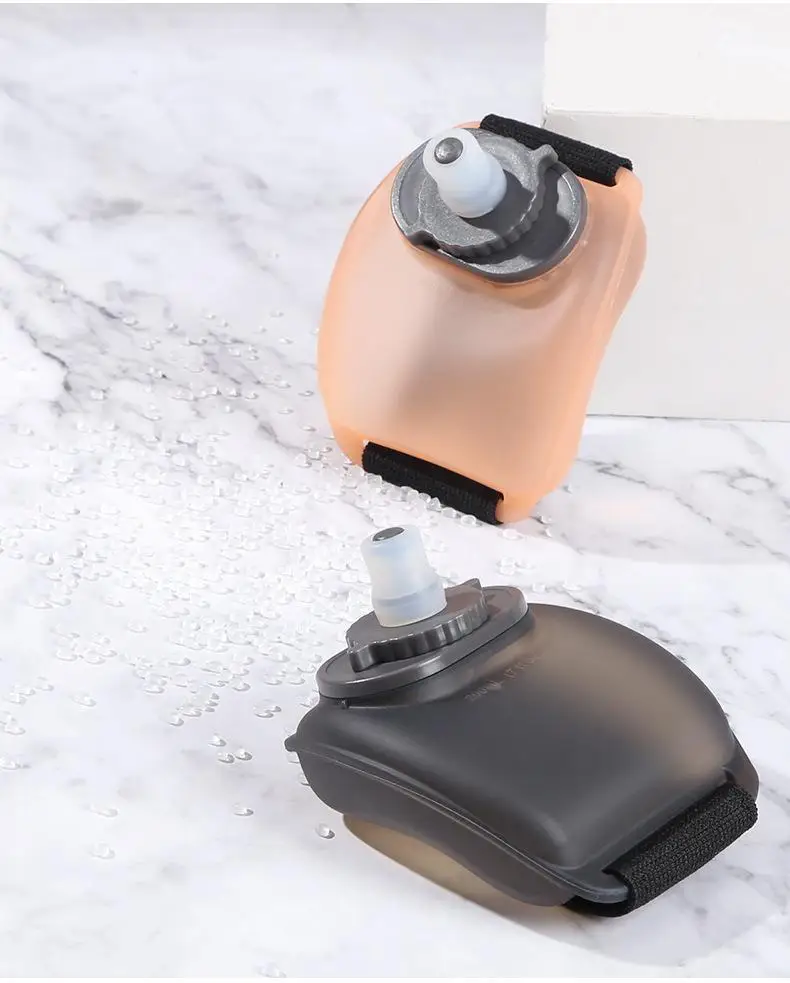 Portable Outdoor Sports Water Bottle Made of Silicone PP Material, Travel Wristband, Bicycle Running, Gym Exercise