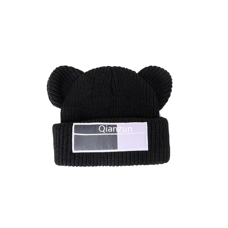 blank face beanie