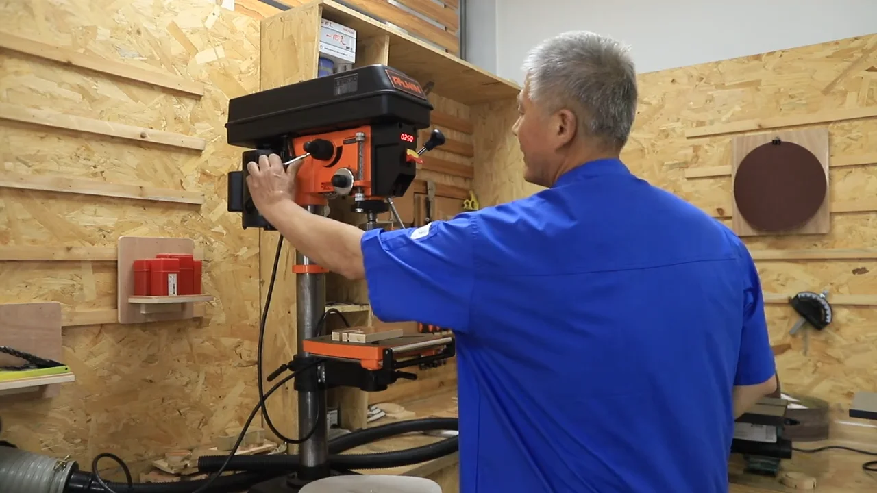 Benchtop Type 5 Speed Pulley Drive Drill Press Ce Qualified 13mm Chuck